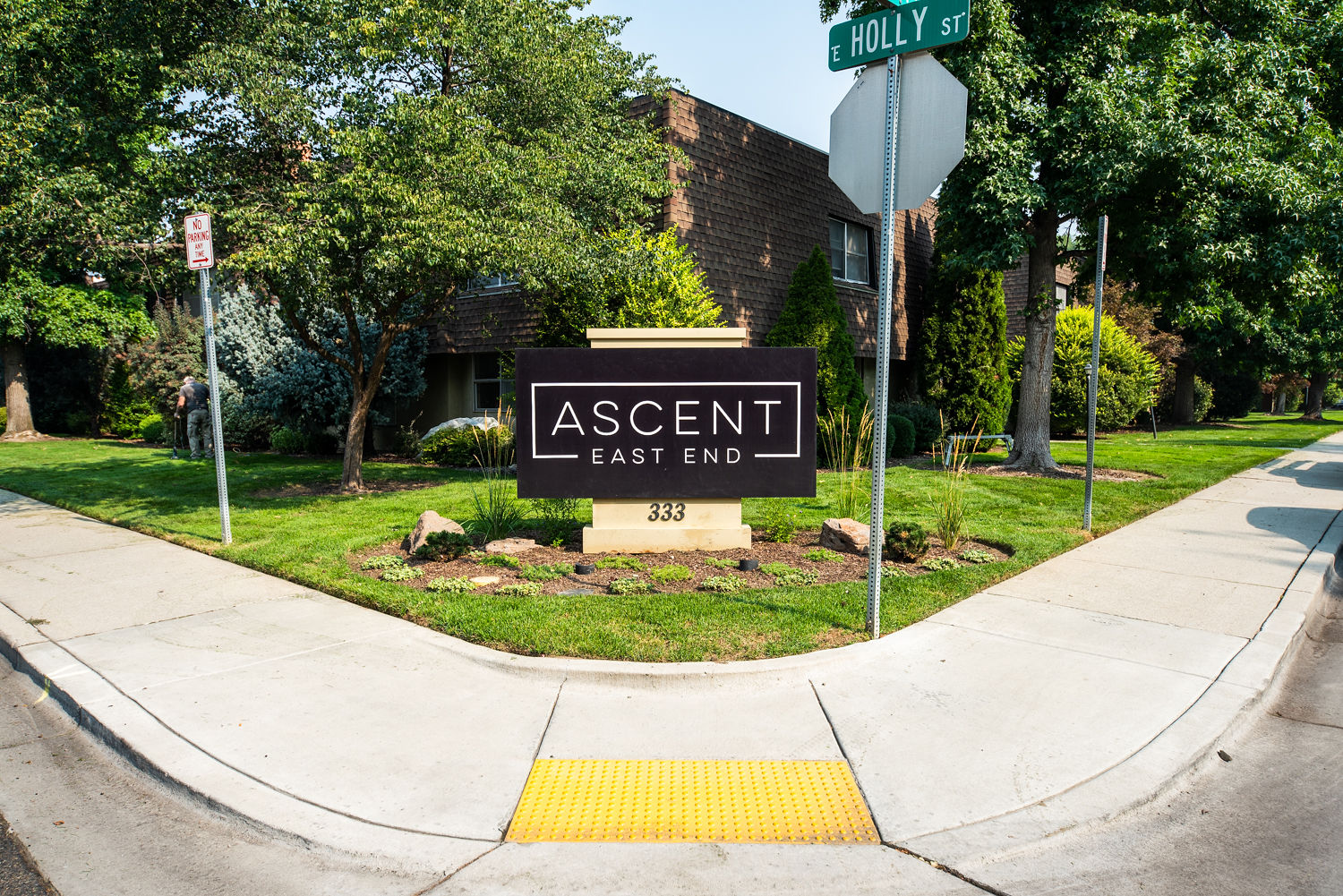 Ascent East End Apartments 10